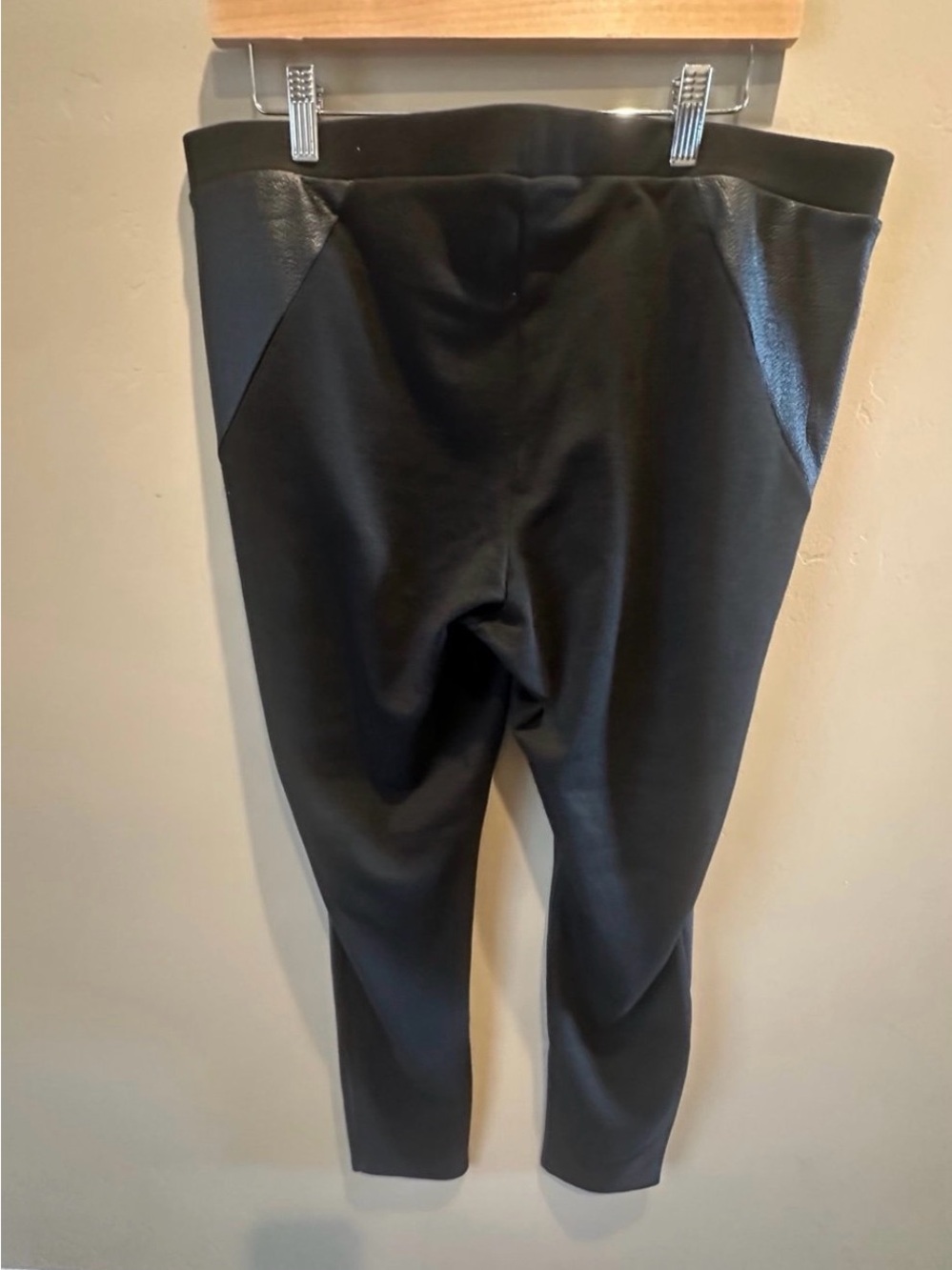 Express Black Faux Leather Panel Leggings Women’s Size XL Stretch